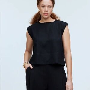 Bateau-Neck Tank in 100% Linen